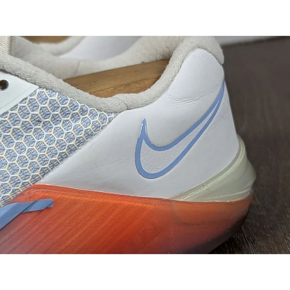 NIKE Metcon 5 Premium Sneakers Womens 10 White Running Shoes CJ0818-146 Knit